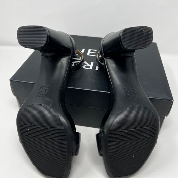 Naturalizer Black Leather Block Heel - Picture 4 of 4